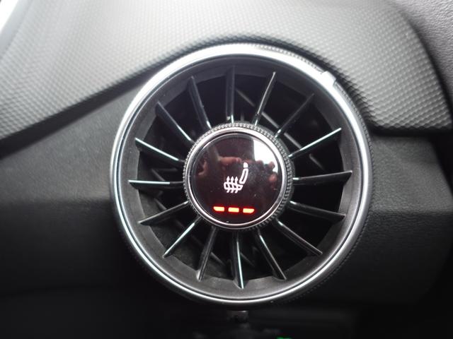 ＴＴクーペ Ｓラインコンペティション　１５０台限定特別仕様車　後期型　マトリクスＬＥＤライト　純正１９インチＡＷ　レッドキャリパー　ブラック大型リアスポイラー　バーチャルコクピット（１２．３インチ液晶メーター）　ＭＭＩナビゲーション（12枚目）