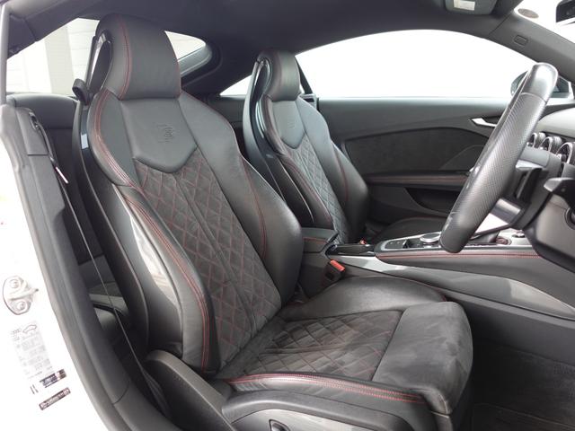 ＴＴクーペ Ｓラインコンペティション　１５０台限定特別仕様車　後期型　マトリクスＬＥＤライト　純正１９インチＡＷ　レッドキャリパー　ブラック大型リアスポイラー　バーチャルコクピット（１２．３インチ液晶メーター）　ＭＭＩナビゲーション（22枚目）