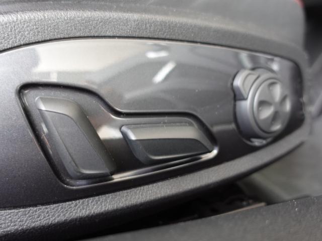 ＴＴクーペ Ｓラインコンペティション　１５０台限定特別仕様車　後期型　マトリクスＬＥＤライト　純正１９インチＡＷ　レッドキャリパー　ブラック大型リアスポイラー　バーチャルコクピット（１２．３インチ液晶メーター）　ＭＭＩナビゲーション（23枚目）