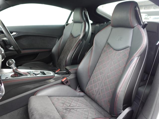 ＴＴクーペ Ｓラインコンペティション　１５０台限定特別仕様車　後期型　マトリクスＬＥＤライト　純正１９インチＡＷ　レッドキャリパー　ブラック大型リアスポイラー　バーチャルコクピット（１２．３インチ液晶メーター）　ＭＭＩナビゲーション（24枚目）