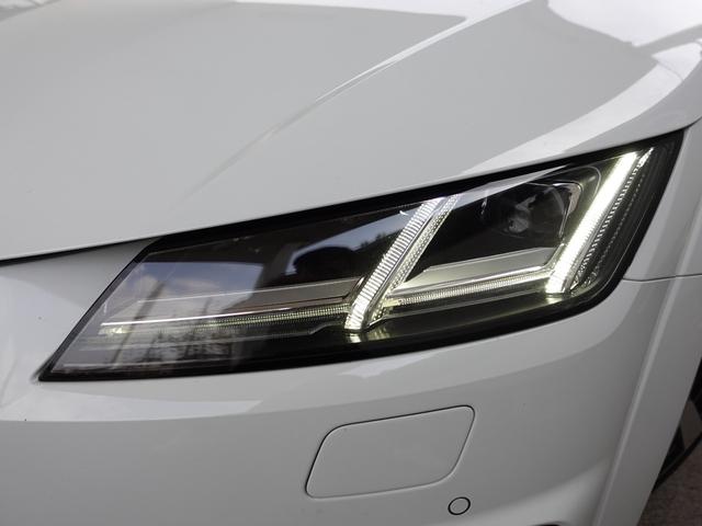 ＴＴクーペ Ｓラインコンペティション　１５０台限定特別仕様車　後期型　マトリクスＬＥＤライト　純正１９インチＡＷ　レッドキャリパー　ブラック大型リアスポイラー　バーチャルコクピット（１２．３インチ液晶メーター）　ＭＭＩナビゲーション（28枚目）