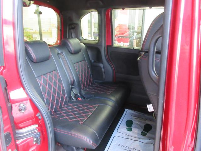 N-BOXカスタム G・EXターボホンダセンシング ※立体駐車場操作誤りによるルーフ交換 ワンオーナー Bluetooth接続 純正ナビゲーション バックカメラ CD/DVD(5枚目)