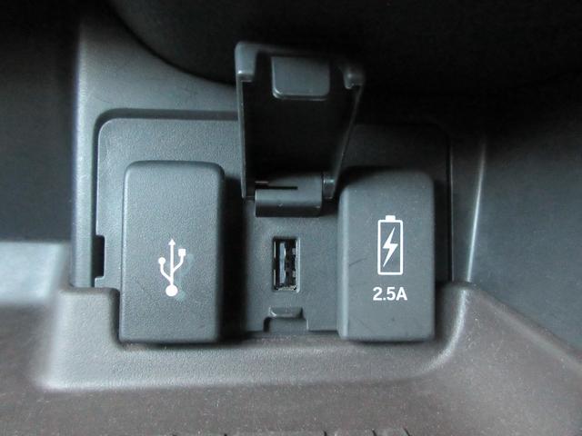 N-BOXカスタム G・EXターボホンダセンシング ※立体駐車場操作誤りによるルーフ交換 ワンオーナー Bluetooth接続 純正ナビゲーション バックカメラ CD/DVD(20枚目)