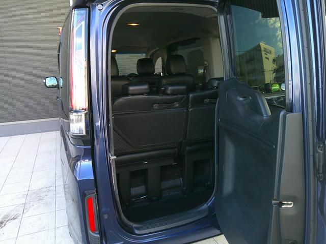 ステップワゴンスパーダ スパーダ　ホンダセンシング　両側電動スライドドア　ＥＴＣ　純正ナビ　ＣＤ／ＤＶＤ　Ｂｌｕｅｔｏｏｔｈ　バックカメラ　フルセグＴＶ　ドライブレコーダー　ＬＥＤヘッドライト（13枚目）