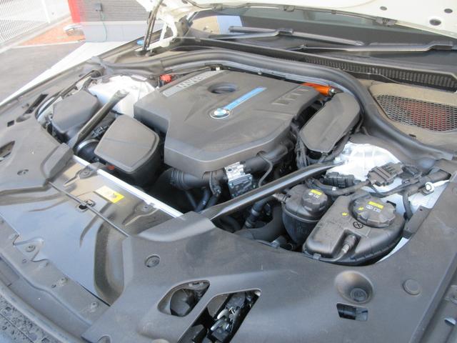 5シリーズ 530e Mスポーツアイパフォーマンス フルセグTV 全周囲カメラ Bluetooth接続 ドライブレコーダー サンルーフ 本革シート パワーシート シートヒーター クリアランスソナー(16枚目)