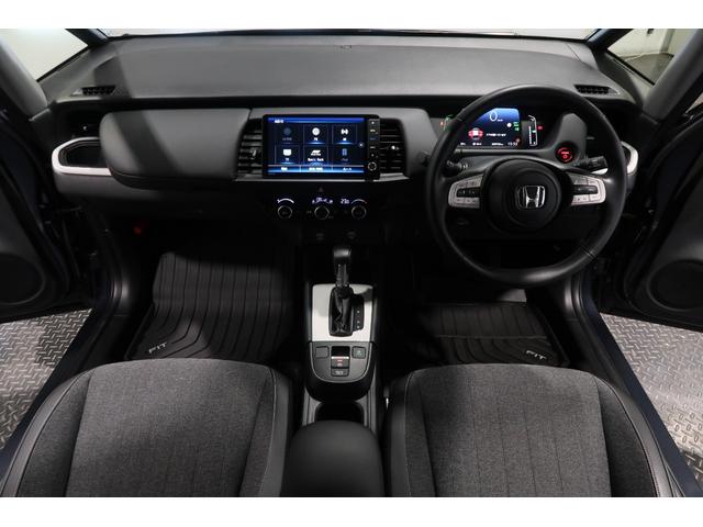 フィット e:HEVホーム 認定中古車 2年保証付 ワンオーナー ナビ Bカメラ ドラレコ 運転支援 前後誤発進抑制機能 クリソナ 助手席エアバッグ 運転席エアバッグ 1オナ アイドリングストップ USB接続 バックカメラ(8枚目)