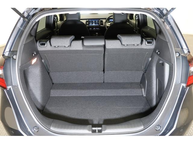 フィット e:HEVホーム 認定中古車 2年保証付 ワンオーナー ナビ Bカメラ ドラレコ 運転支援 前後誤発進抑制機能 クリソナ 助手席エアバッグ 運転席エアバッグ 1オナ アイドリングストップ USB接続 バックカメラ(22枚目)