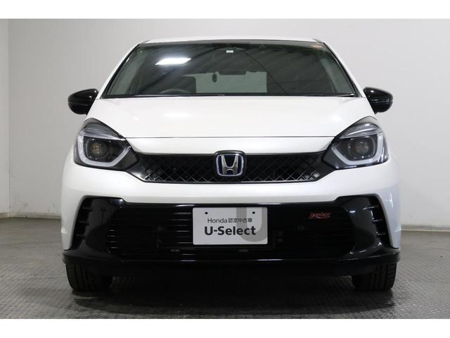 フィット ｅ：ＨＥＶＲＳ　ワンオーナー／ナビ／Ｂｌｕｅｔｏｏｔｈ／バックカメラ／前後ドラレコ／ＥＴＣ／ＣＤ再生／ＤＶＤ再生／ＵＳＢ入力端子／ＬＥＤヘッドライト／スマートキー／ホンダ認定中古車１年保証付　エアバッグ　ナビ＆ＴＶ（26枚目）