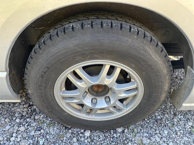 レジアスエースバン ロングスーパーGL 4WD ETC カロッツェリアナビTV Bluetooth 社外アルミ スタッドレスタイヤ 両側スライドドア 5人乗り キーレス タイミングベルト138611km時交換済(12枚目)