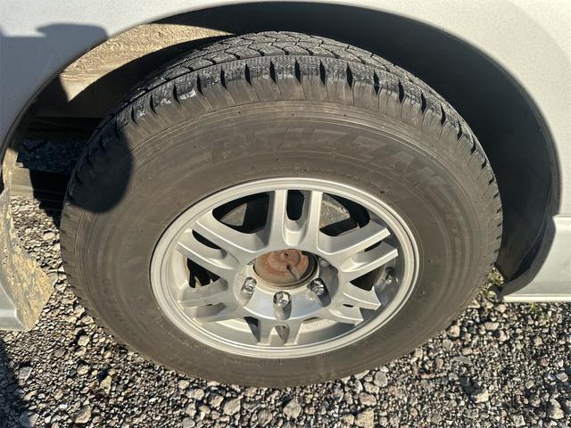 レジアスエースバン ロングスーパーGL 4WD ETC カロッツェリアナビTV Bluetooth 社外アルミ スタッドレスタイヤ 両側スライドドア 5人乗り キーレス タイミングベルト138611km時交換済(13枚目)