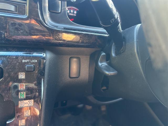 レジアスエースバン ロングスーパーGL 4WD ETC カロッツェリアナビTV Bluetooth 社外アルミ スタッドレスタイヤ 両側スライドドア 5人乗り キーレス タイミングベルト138611km時交換済(27枚目)