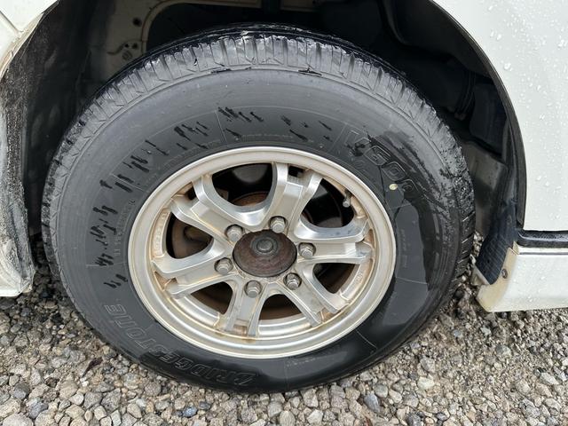 ハイエースバン ロングＤＸ　ＧＬパッケージ　カロッツェリアナビ　フルセグＴＶ　バックカメラ　ドラレコ　社外アルミ　ＥＴＣ　タイミングベルト２９２９７１ｋｍ時交換済（9枚目）