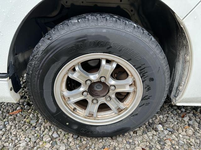 ハイエースバン ロングＤＸ　ＧＬパッケージ　カロッツェリアナビ　フルセグＴＶ　バックカメラ　ドラレコ　社外アルミ　ＥＴＣ　タイミングベルト２９２９７１ｋｍ時交換済（10枚目）