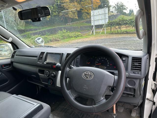 ハイエースバン ロングＤＸ　ＧＬパッケージ　カロッツェリアナビ　フルセグＴＶ　バックカメラ　ドラレコ　社外アルミ　ＥＴＣ　タイミングベルト２９２９７１ｋｍ時交換済（13枚目）