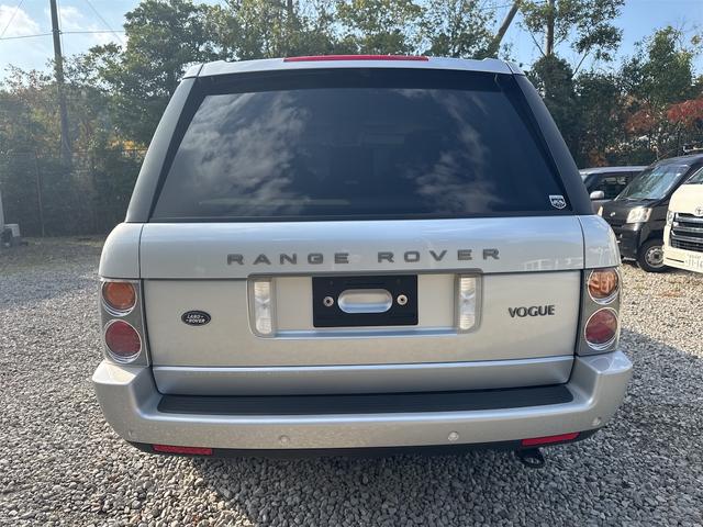 レンジローバー ヴォーグ　４．４Ｌ　Ｖ８エンジンＢＭＷ製　４ＷＤ　走行２８５３０キロ　ネイビーレーザー　ウォルナットインテリア　カンガルーバー　サンルーフ　サイドステップ　エアサス　ＣＤチェンジャー　シートヒーター（7枚目）