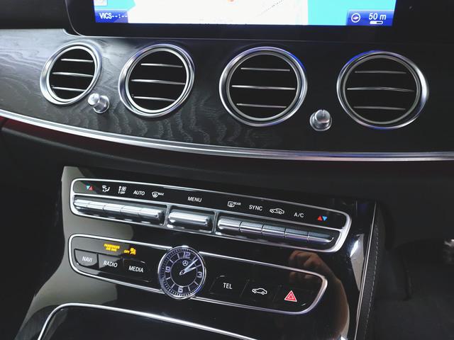 Ｅクラス Ｅ２００　アバンギャルド　ＡＭＧライン　エクスクルーシブパッケージ　Ｂｌｕｅｔｏｏｔｈ接続　ＥＴＣ　ＬＥＤヘッドライト　ＴＶ　アイドリングストップ　クルーズコントロール　コネクテッド機能　サイドカメラ　サンルーフ・ガラスルーフ（18枚目）