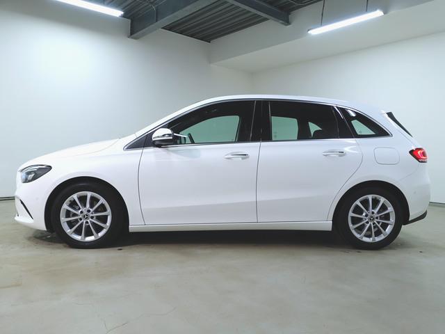 Bクラス B180 レザーエクスクルーシブパッケージ Bluetooth接続 ETC LEDヘッドライト TV アイドリングストップ クルーズコントロール コネクテッド機能 サンルーフ・ガラスルーフ シートヒーター(4枚目)