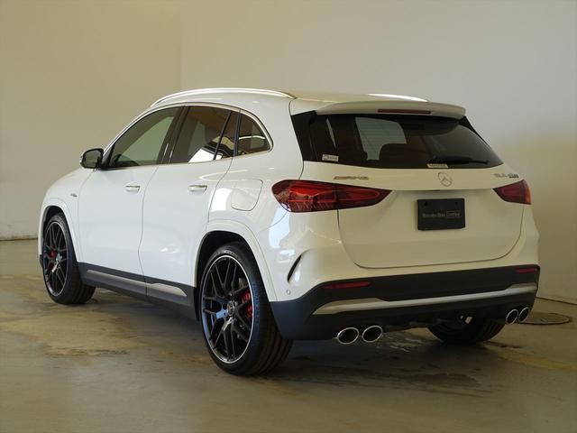 ＧＬＡクラス ＧＬＡ４５　Ｓ　４ＭＡＴＩＣ＋　Ｂｌｕｅｔｏｏｔｈ接続　ＥＴＣ　ＬＥＤヘッドライト　ＴＶ　アイドリングストップ　クルーズコントロール　コネクテッド機能　サイドカメラ　シートヒーター　トランクスルー　ナビ　バックモニター　パワーシート（4枚目）
