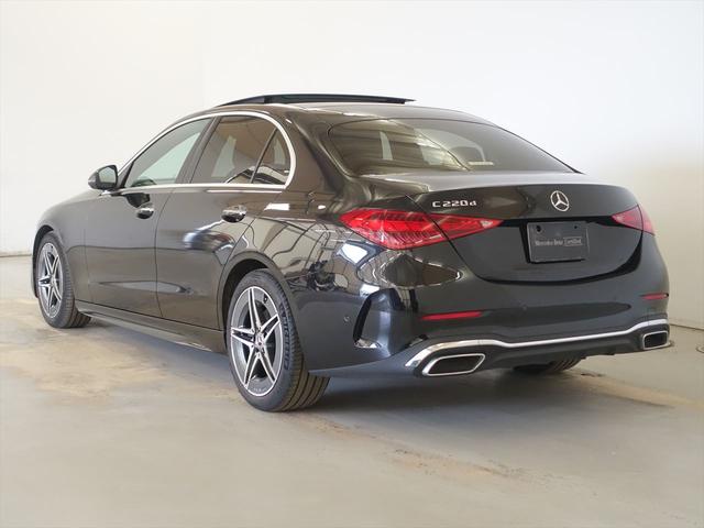Ｃクラス Ｃ２２０　ｄ　アバンギャルド　ＡＭＧライン　レザーエクスクルーシブパッケージ　ベーシックパッケージ　Ｂｌｕｅｔｏｏｔｈ接続　ＥＴＣ　ＬＥＤヘッドライト　ＴＶ　アイドリングストップ　クルーズコントロール　コネクテッド機能　サイドカメラ（4枚目）