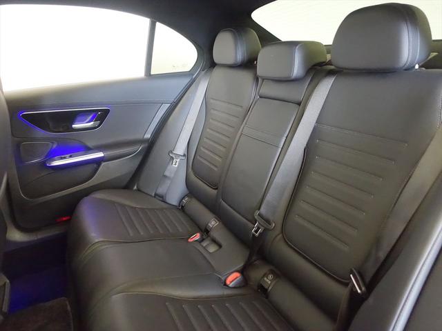 Ｃクラス Ｃ２２０　ｄ　アバンギャルド　ＡＭＧライン　レザーエクスクルーシブパッケージ　ベーシックパッケージ　Ｂｌｕｅｔｏｏｔｈ接続　ＥＴＣ　ＬＥＤヘッドライト　ＴＶ　アイドリングストップ　クルーズコントロール　コネクテッド機能　サイドカメラ（23枚目）