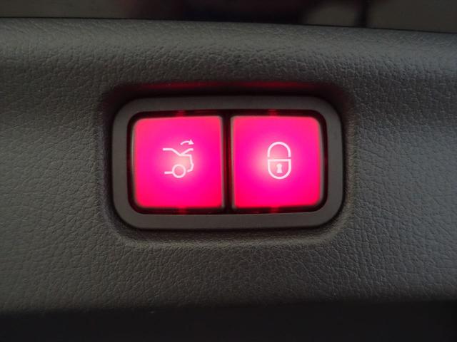 Ｃクラス Ｃ２２０　ｄ　アバンギャルド　ＡＭＧライン　レザーエクスクルーシブパッケージ　ベーシックパッケージ　Ｂｌｕｅｔｏｏｔｈ接続　ＥＴＣ　ＬＥＤヘッドライト　ＴＶ　アイドリングストップ　クルーズコントロール　コネクテッド機能　サイドカメラ（26枚目）