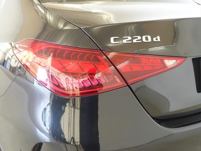 Ｃクラス Ｃ２２０　ｄ　アバンギャルド　ＡＭＧライン　レザーエクスクルーシブパッケージ　ベーシックパッケージ　Ｂｌｕｅｔｏｏｔｈ接続　ＥＴＣ　ＬＥＤヘッドライト　ＴＶ　アイドリングストップ　クルーズコントロール　コネクテッド機能　サイドカメラ（31枚目）