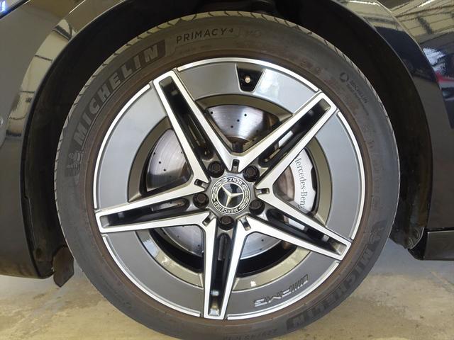 Ｃクラス Ｃ２２０　ｄ　アバンギャルド　ＡＭＧライン　レザーエクスクルーシブパッケージ　ベーシックパッケージ　Ｂｌｕｅｔｏｏｔｈ接続　ＥＴＣ　ＬＥＤヘッドライト　ＴＶ　アイドリングストップ　クルーズコントロール　コネクテッド機能　サイドカメラ（32枚目）