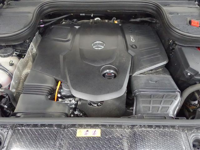 ＧＬＳ ＧＬＳ４５０　ｄ　４ＭＡＴＩＣ　ＡＭＧラインパッケージ　３列シート　Ｂｌｕｅｔｏｏｔｈ接続　ＥＴＣ　ＬＥＤヘッドライト　ＴＶ　アイドリングストップ　クルーズコントロール　コネクテッド機能　サイドカメラ　サンルーフ・ガラスルーフ（9枚目）