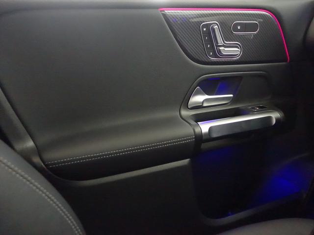 GLB GLB250 4MATIC スポーツ 3列シート Bluetooth接続 ETC LEDヘッドライト TV アイドリングストップ クルーズコントロール コネクテッド機能 サイドカメラ シートヒーター トランクスルー ナビ バックモニター(14枚目)