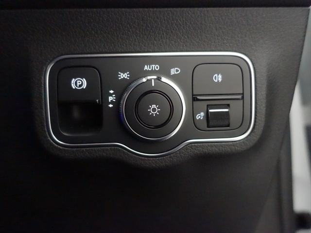 GLB GLB250 4MATIC スポーツ 3列シート Bluetooth接続 ETC LEDヘッドライト TV アイドリングストップ クルーズコントロール コネクテッド機能 サイドカメラ シートヒーター トランクスルー ナビ バックモニター(29枚目)