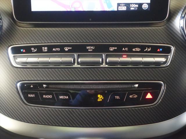 Ｖクラス Ｖ２２０　ｄ　アバンギャルド　ロング　ＡＭＧライン　レーダーセーフティパッケージ　エクスクルーシブシートパッケージ　３列シート　Ｂｌｕｅｔｏｏｔｈ接続　ＥＴＣ　ＬＥＤヘッドライト　ＴＶ　アイドリングストップ　オットマン　クルーズコントロール（13枚目）