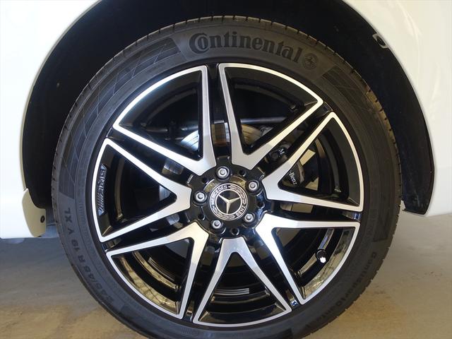 Ｖクラス Ｖ２２０　ｄ　アバンギャルド　ロング　ＡＭＧライン　レーダーセーフティパッケージ　エクスクルーシブシートパッケージ　３列シート　Ｂｌｕｅｔｏｏｔｈ接続　ＥＴＣ　ＬＥＤヘッドライト　ＴＶ　アイドリングストップ　オットマン　クルーズコントロール（34枚目）