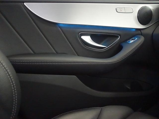 Cクラス C180 ローレウスエディション レーダーセーフティパッケージ Bluetooth接続 CD DVD再生 ETC LEDヘッドライト TV アイドリングストップ クルーズコントロール コネクテッド機能 シートヒーター トランクスルー(14枚目)