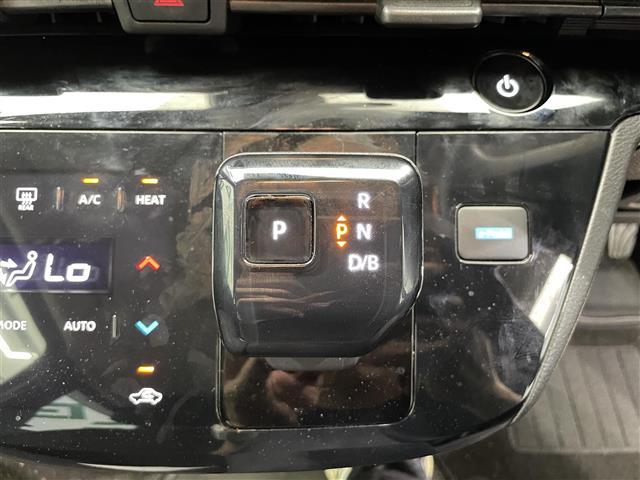 サクラ Ｘ　禁煙車　社外ディスプレイオーディオ　Ｂｌｕｅｔｏｏｔｈ　バックカメラ　コーナーセンサー　電動パーキングブレーキ　オートホールド　スマートキー　プッシュスタート　ＬＥＤヘッドライト　純正アルミホイール（15枚目）