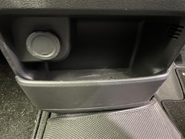 サクラ Ｘ　禁煙車　社外ディスプレイオーディオ　Ｂｌｕｅｔｏｏｔｈ　バックカメラ　コーナーセンサー　電動パーキングブレーキ　オートホールド　スマートキー　プッシュスタート　ＬＥＤヘッドライト　純正アルミホイール（17枚目）