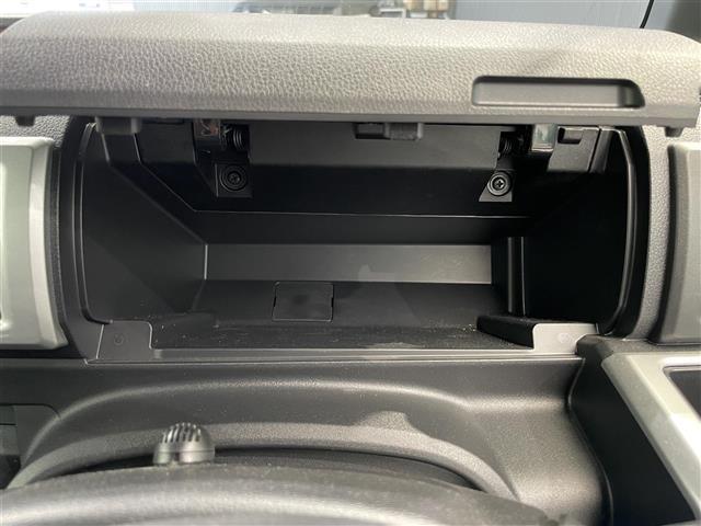 ウェイク Ｌ　ＳＡＩＩＩ　ナビ　フルセグＴＶ　バックカメラ　両側パワースライドドア　衝突軽減ブレーキ　横滑り防止　後方コーナーセンサー　アイドリングストップ　オートチックハイビーム　純正アルミホイール　電格ミラー　ドアバイザー（9枚目）