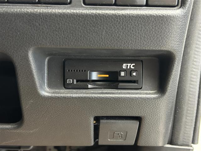 スペーシア ハイブリッドＸ　ナビ　フルセグＴＶ　バックカメラ　衝突軽減ブレーキ　横滑り防止　運転席シートヒーター　後席サーキュレーター　ロール式サンシェード　両側パワースライドドア　ドライブレコーダー　ＥＴＣ　電動格納ミラー（4枚目）