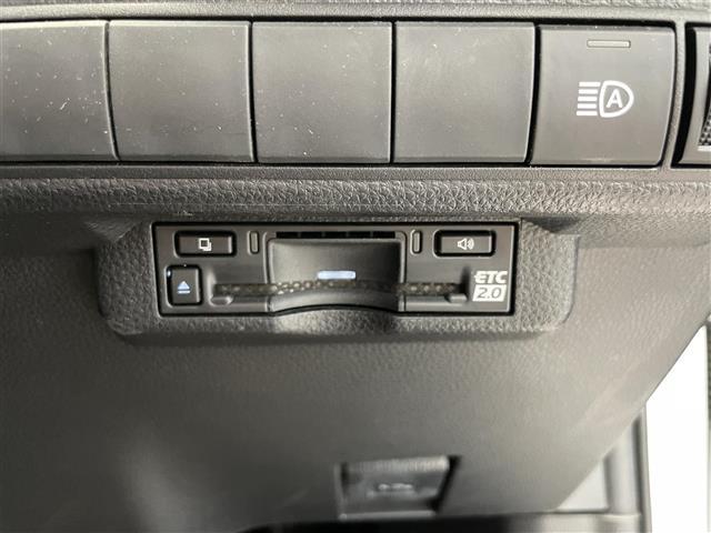 カローラツーリング Ｇ　ナビ　フルセグＴＶ　ＢＴ　ＨＤＭＩ　バックカメラ　トヨタセーフティセンス　プリクラッシュセーフティ　レーダークルーズコントロール　レーントレーシングアシスト　レーンディパーチャーアラート　ＥＴＣ（4枚目）
