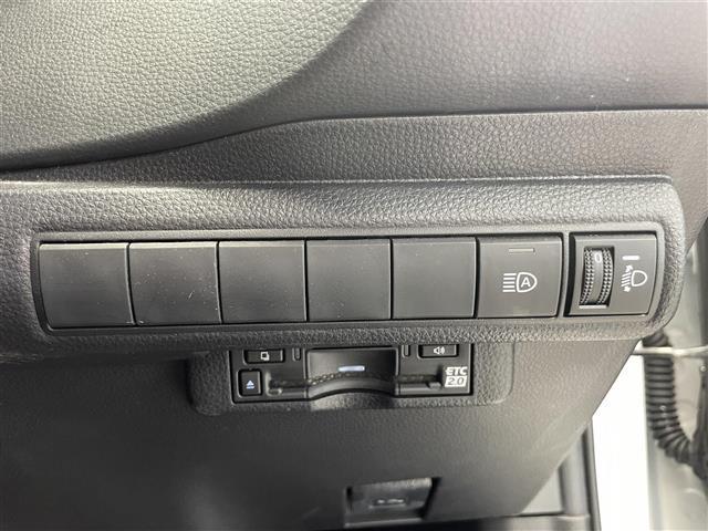 カローラツーリング Ｇ　ナビ　フルセグＴＶ　ＢＴ　ＨＤＭＩ　バックカメラ　トヨタセーフティセンス　プリクラッシュセーフティ　レーダークルーズコントロール　レーントレーシングアシスト　レーンディパーチャーアラート　ＥＴＣ（12枚目）