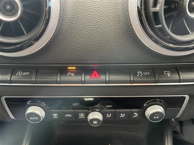 Ａ３セダン １．４ＴＦＳＩ　ナビ　フルセグＴＶ　バックカメラ　クルーズコントロール　スマートキー　パドルシフト　アイドリングストップ　ＥＴＣ　ドライブレコーダー　純正アルミホイール　横滑り防止装置　衝突軽減ブレーキ　ＬＥＤライト（17枚目）