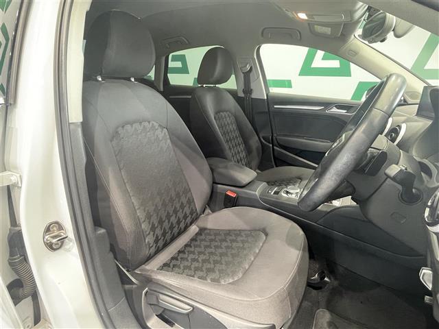 Ａ３セダン １．４ＴＦＳＩ　ナビ　フルセグＴＶ　バックカメラ　クルーズコントロール　スマートキー　パドルシフト　アイドリングストップ　ＥＴＣ　ドライブレコーダー　純正アルミホイール　横滑り防止装置　衝突軽減ブレーキ　ＬＥＤライト（24枚目）