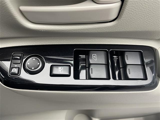 ルークス X 禁煙車 ナビ 全方位カメラ 片側パワースライドドア 横滑り防止機能 オートライト ドライブレコーダー 純正フロアマット ETC 前後コーナーセンサー オートマチックハイビーム ヘッドライトレベライザー(13枚目)