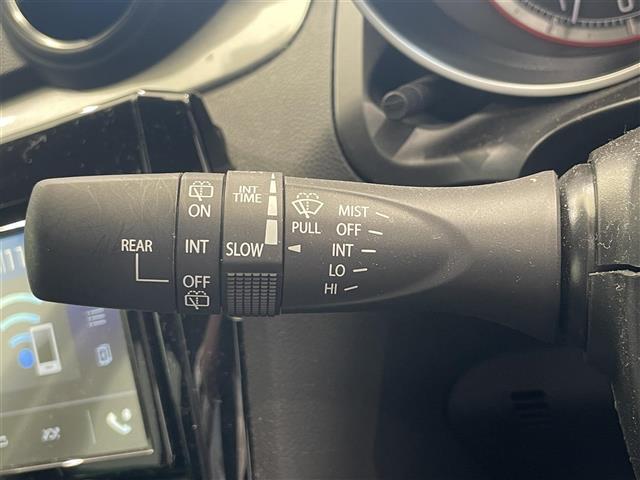 スイフト ＲＳ　ディスプレイオーディオ　Ｂｌｕｅｔｏｏｔｈ　バックカメラ　スズキセーフティサポート　デュアルセンサーブレーキサポート　レーダークルーズコントロール　ＥＴＣ　シートヒーター　ドライブレコーダー（11枚目）