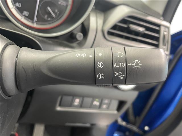 スイフト ＲＳ　ディスプレイオーディオ　Ｂｌｕｅｔｏｏｔｈ　バックカメラ　スズキセーフティサポート　デュアルセンサーブレーキサポート　レーダークルーズコントロール　ＥＴＣ　シートヒーター　ドライブレコーダー（12枚目）