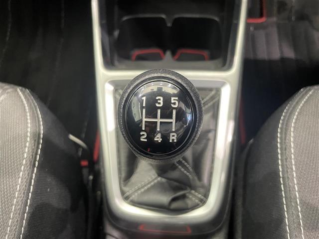 スイフト ＲＳ　ディスプレイオーディオ　Ｂｌｕｅｔｏｏｔｈ　バックカメラ　スズキセーフティサポート　デュアルセンサーブレーキサポート　レーダークルーズコントロール　ＥＴＣ　シートヒーター　ドライブレコーダー（19枚目）