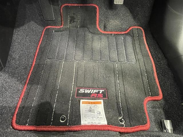 スイフト ＲＳ　ディスプレイオーディオ　Ｂｌｕｅｔｏｏｔｈ　バックカメラ　スズキセーフティサポート　デュアルセンサーブレーキサポート　レーダークルーズコントロール　ＥＴＣ　シートヒーター　ドライブレコーダー（23枚目）