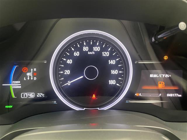 シャトル ハイブリッドZ ホンダセンシング 禁煙車 ホンダセンシング 純正8インチナビ バックカメラ クルーズコントロール 純正フロアマット 前席シートヒーター LEDヘッドライト オートライト 革巻きステアリング ETC 純正アルミホイール(6枚目)