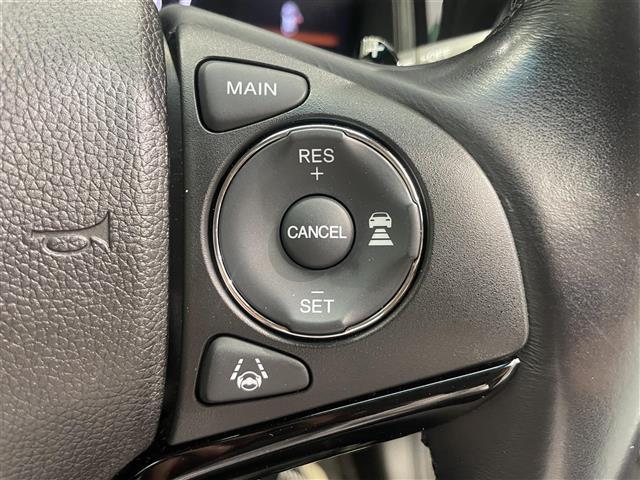 シャトル ハイブリッドZ ホンダセンシング 禁煙車 ホンダセンシング 純正8インチナビ バックカメラ クルーズコントロール 純正フロアマット 前席シートヒーター LEDヘッドライト オートライト 革巻きステアリング ETC 純正アルミホイール(10枚目)