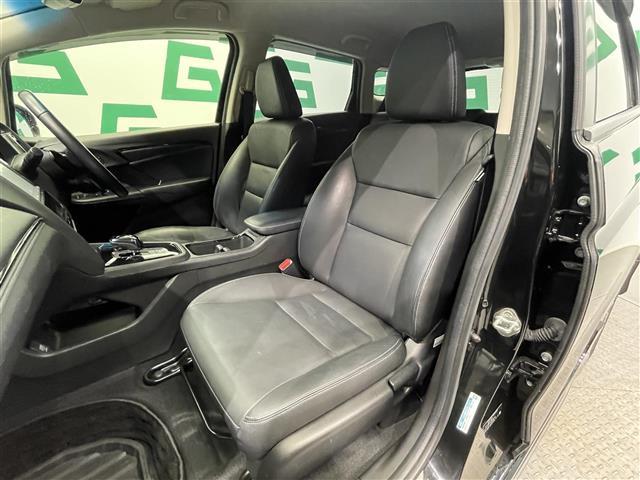 シャトル ハイブリッドZ ホンダセンシング 禁煙車 ホンダセンシング 純正8インチナビ バックカメラ クルーズコントロール 純正フロアマット 前席シートヒーター LEDヘッドライト オートライト 革巻きステアリング ETC 純正アルミホイール(24枚目)