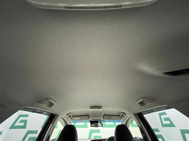 シャトル ハイブリッドZ ホンダセンシング 禁煙車 ホンダセンシング 純正8インチナビ バックカメラ クルーズコントロール 純正フロアマット 前席シートヒーター LEDヘッドライト オートライト 革巻きステアリング ETC 純正アルミホイール(28枚目)